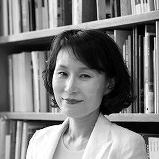진휘연